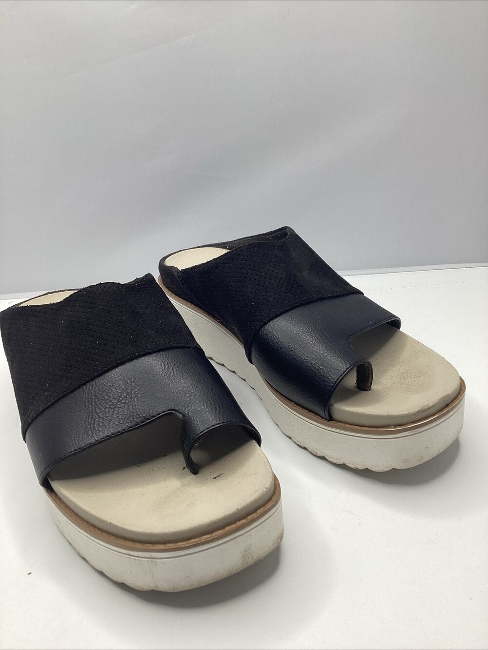 DR SCHOLL'S MORRIS 9.5M Womens Black Toe Strap Comfortable Styli Thong Sandals - Picture 6 of 11